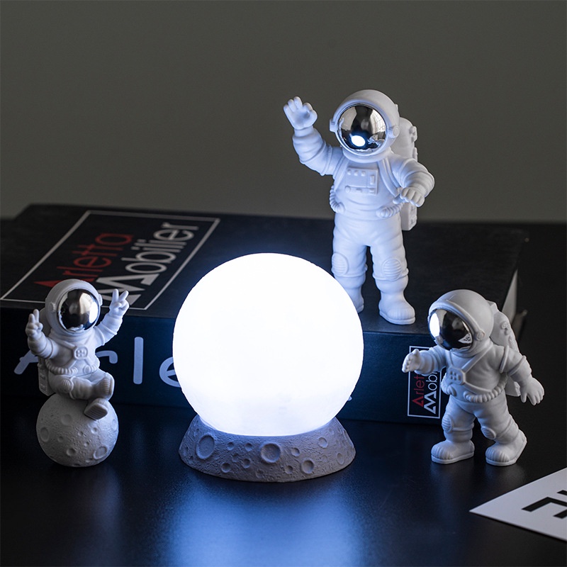 Astronauta Decoração Figuras De Ação E Lua Estátua Quarto Desktop Do  Escritório presente de Natal | Shopee Brasil