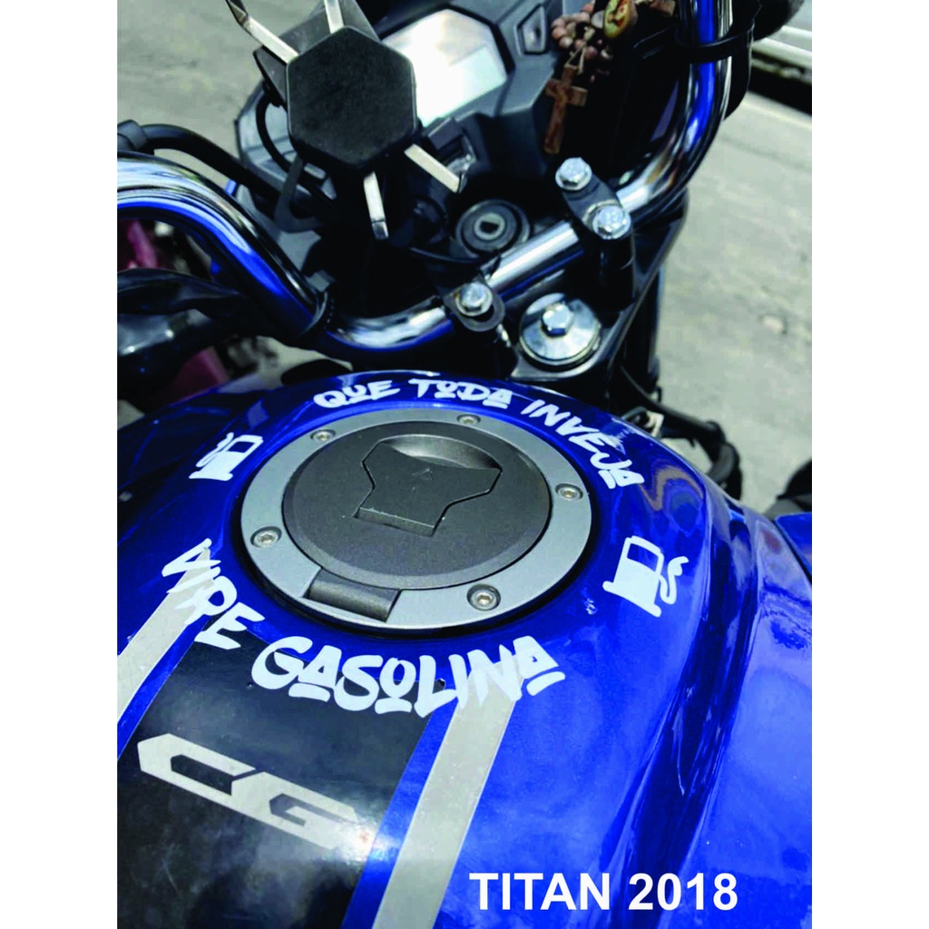 adesivo tanque de moto que toda inveja vire gasolina honda, tita,n cg, biz, xre, hornet, factor + brinde