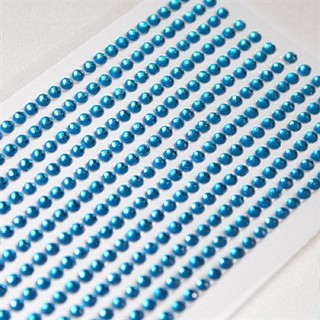 10 Strass Cartela Auto Colante Com 3 mm C/840 Unidades em Oferta na Shopee