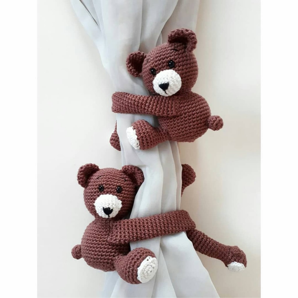 Par de Agarra Cortina Ursos, feito à mão com linha amigurumi, 100% algodão antialérgica.