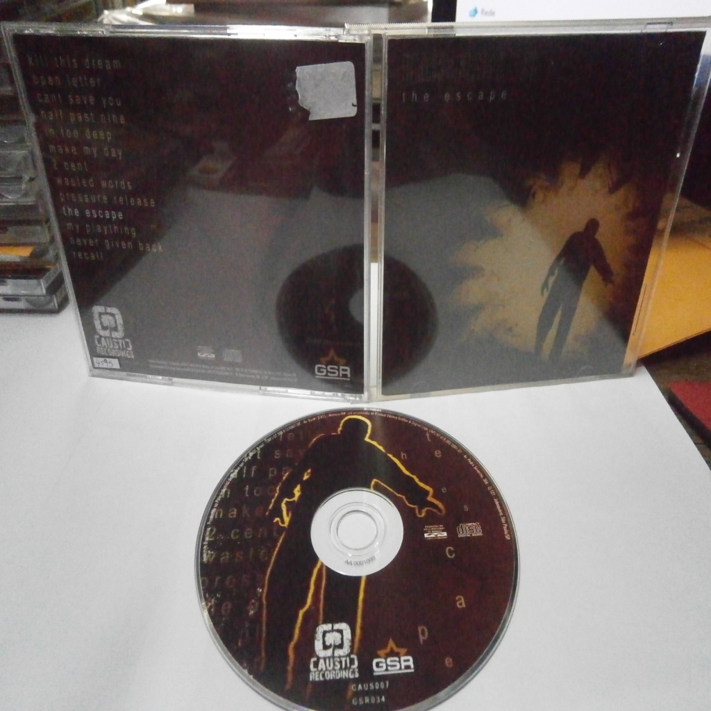 THE ESCAPE - BLACK FRIDAY 29'' interprete BLACK FRIDAY 29''