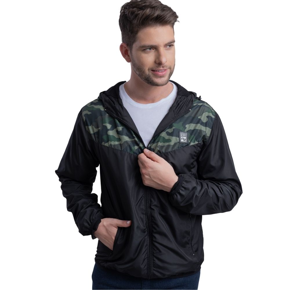 Jaqueta Casaco Corta Vento Aerre Forrada Capuz Masculino Camuflado Preto e Verde Bolso Com Ziper - Men Clothes