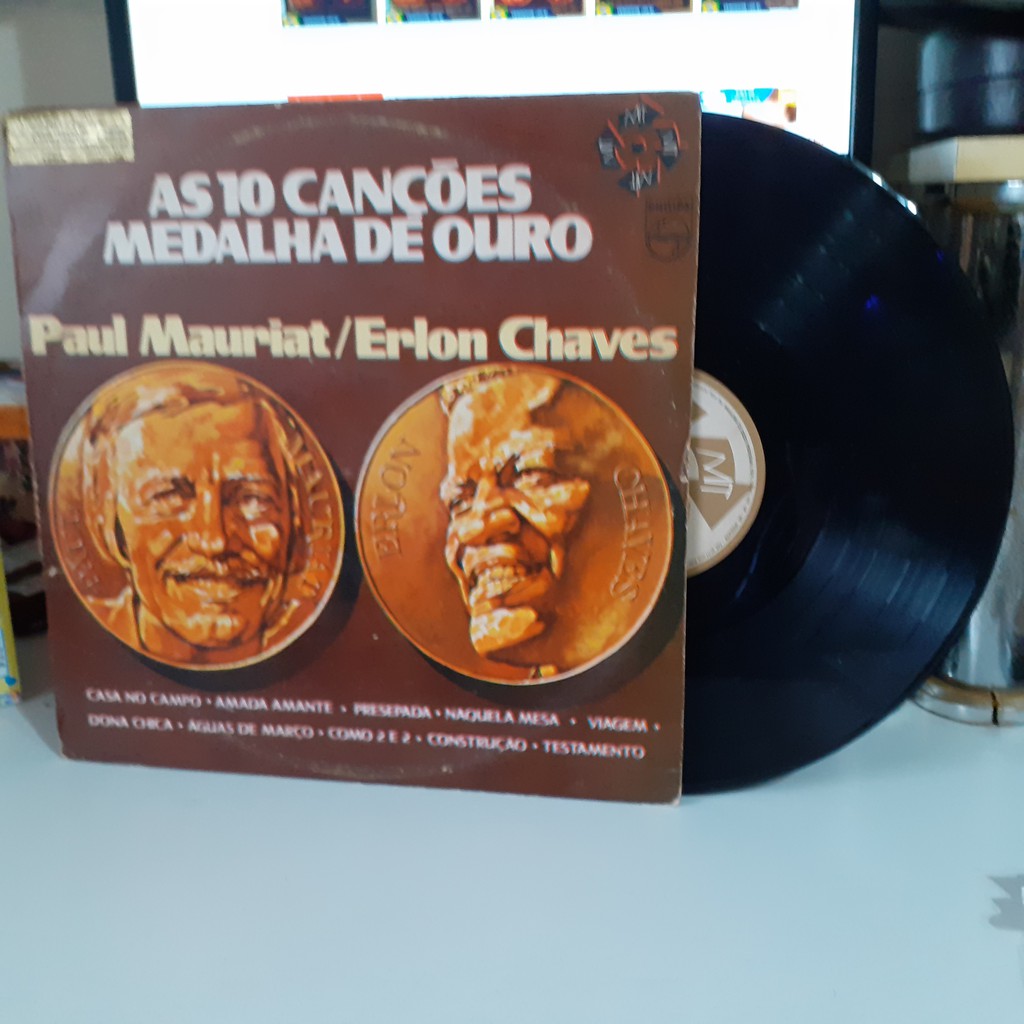 Lote 2 LPs ERLON CHAVES / PAUL MAURIAT (As 10 Canções Medalha de Ouro) 1974 e ROSA MARIA (S/T) 1989 com encarte
