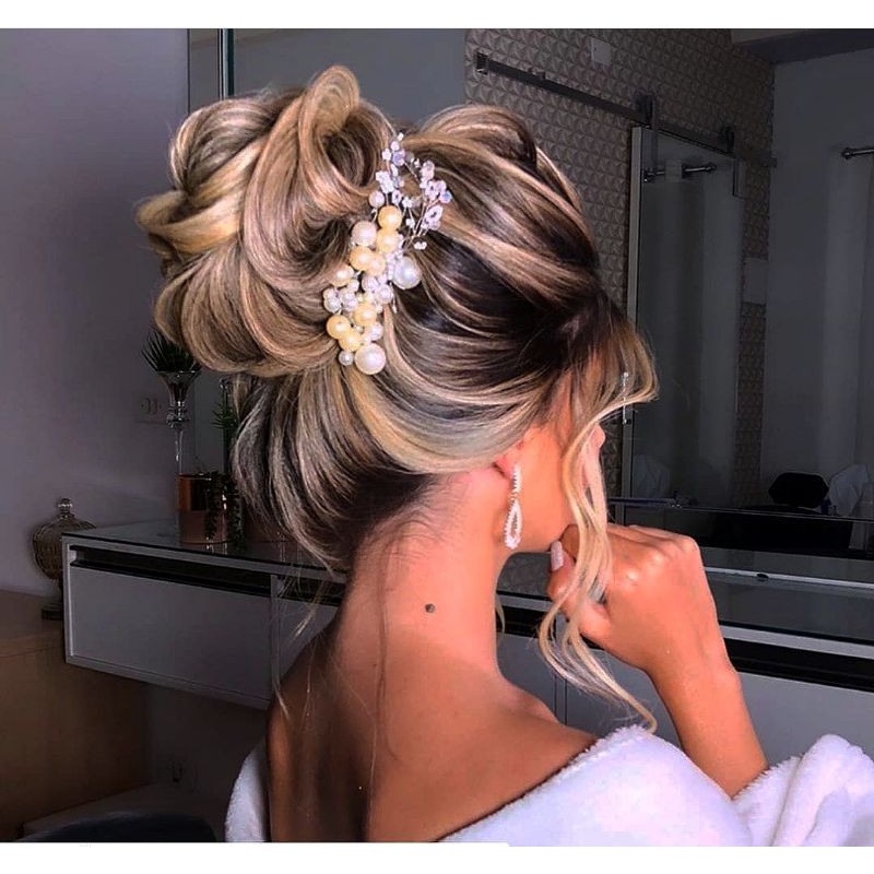 Grinalda especial para penteados de festa, noivas, debutantes,arranjo de  cabelo. | Shopee Brasil