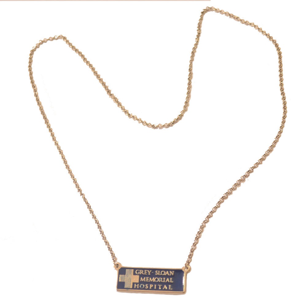 Colar Personalizado Na Série Grey's Anatomy Meredith Chapa Hospital Grey Sloan Azul Pingente De Metal Unissex Corrente Resistente Acessório Elegante