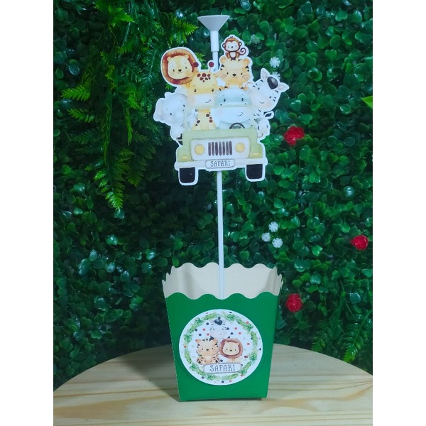 Centro de mesa Safari |  Enfeite de mesa | Cachepô | Lembrancinha | Centro de mesa personalizado safari com pega balão
