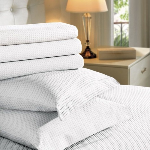 Colcha Piquet Serrano Casal  Lisa 2,20x2,40m 60% Algodão 40% Poliester