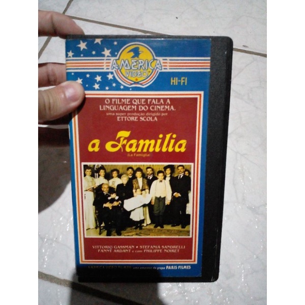VHS A família Ettore Scola ( legendado)