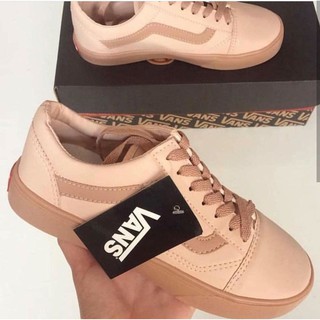 tenis vans nud