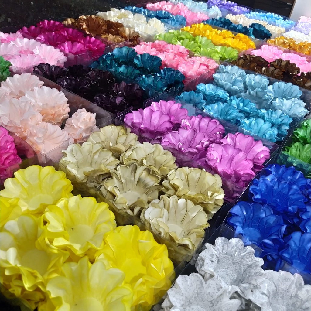 24 Forminhas RAVENA Para Doces Finos Para Casamentos Festa Aniversários, Debutantes Decoração OFF