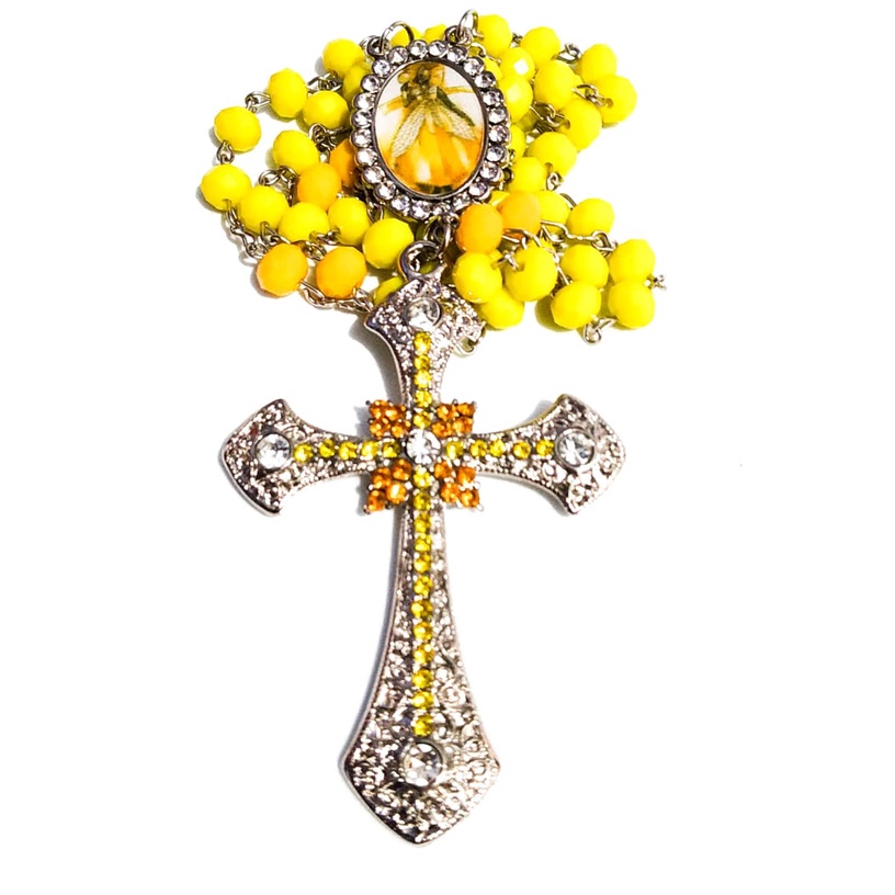 Terço oxum, feito em cristal amarelo de 8mm - cruz e entremeio com Strass