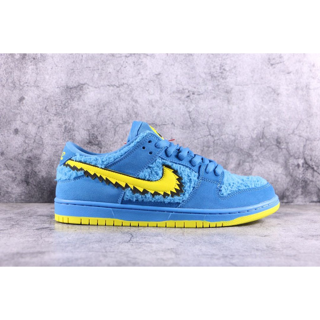 nike yellow bear