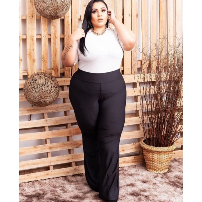 Calça feminina plus size bailarina, flare plus size em malha suplex com bolsos. veste do G1 ao G3, veste até o 56.