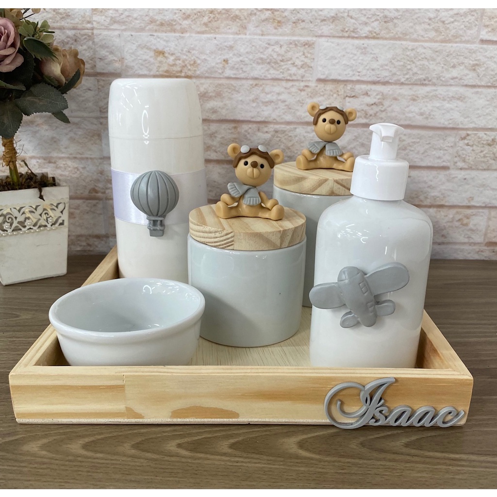Kit Higiene Do Bebe Porcelana Com Bandeja Pinus E Nome Ursinho Aviador