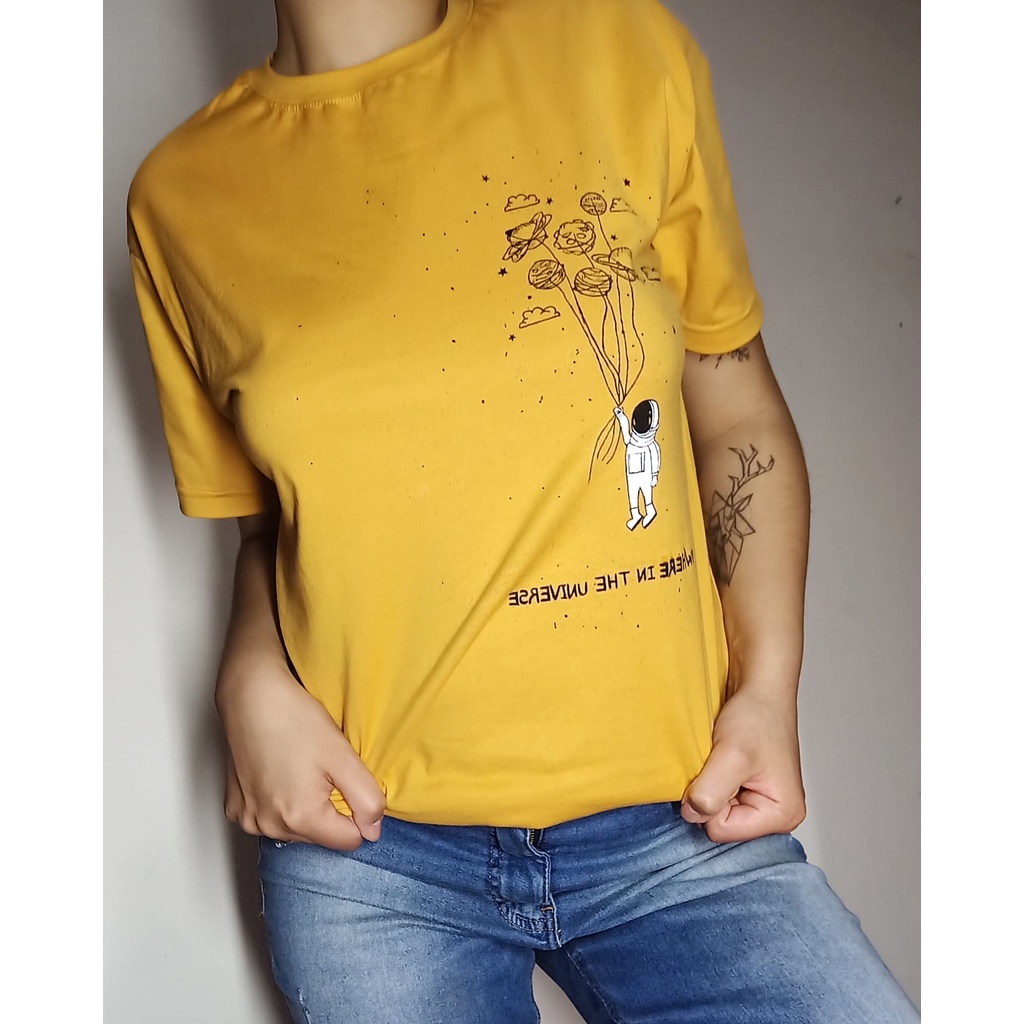 Camiseta pintada a Mão