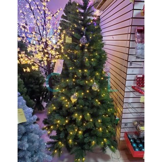 Árvore De Natal  C/ 566 Galhos Pinheiro Imperial Verde + Led(110v/220v)  | Shopee Brasil