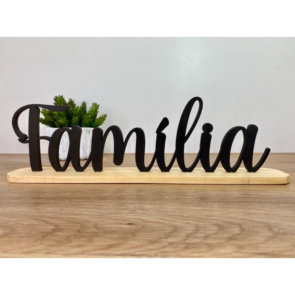 Palavra decorativa família em mdf 6mm 32cm x 05cm