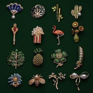 Luxo Qualidade Moda Animal Planta Lapela Alfinetes Frutas Comida Misto Broches Crachás Mochila Bonitos Festa Presentes Para Amigos Joias Acessórios Mulheres