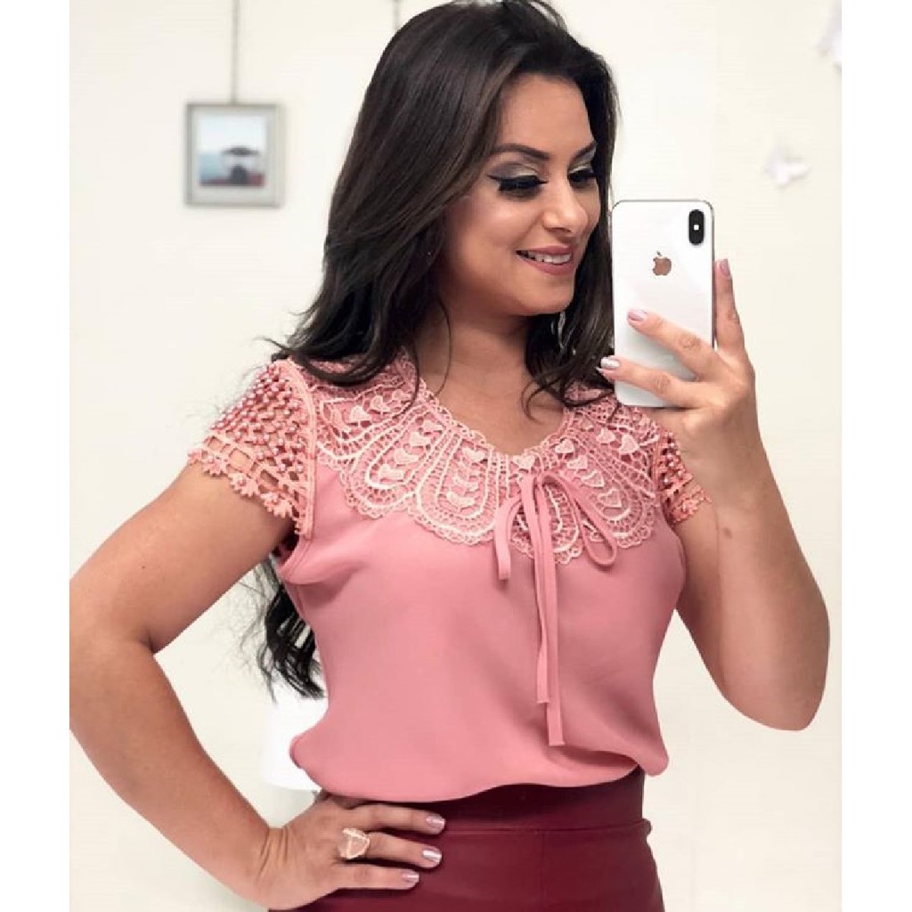 Blusa Feminina Lindíssima Com Detalhes De Pérolas Nas Mangas