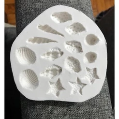 Forma de silicone ''Mini conchas''.