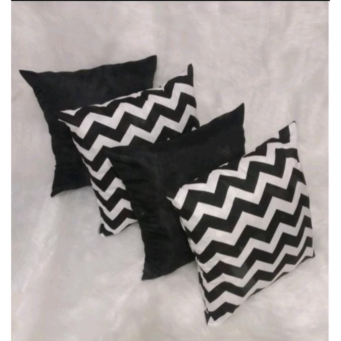 Kit Com 04 Capas Para Almofadas Decorativas Ideal Para  Quarto e Sala  Estampada e Liso com Zíper