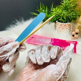 Kit Emoliente Manicure - luvas com creme, lixa e palito 1un Vilty