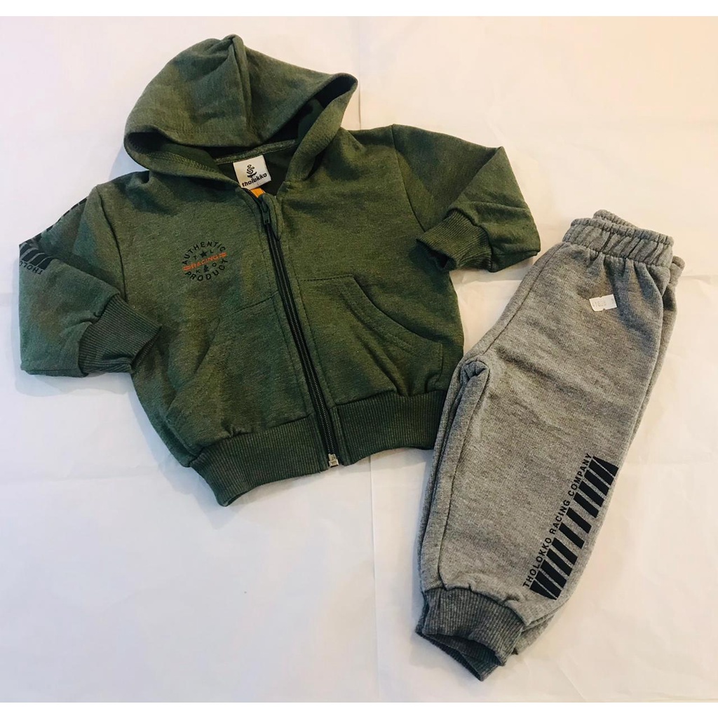 Conjunto de Moletom Authentic Flanelado Com Capuz e Zíper Tholokko Tam. P e M.