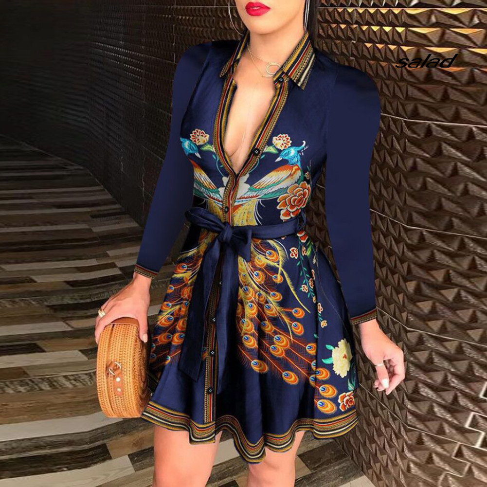 mulher usando Vestido Curto Feminino Manga Longa Decote V Amplo Com Estampa De Flores 
