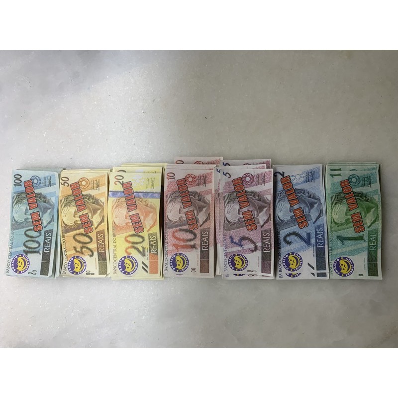 Kit Dinheiro Falso de Brincar com 254 notas