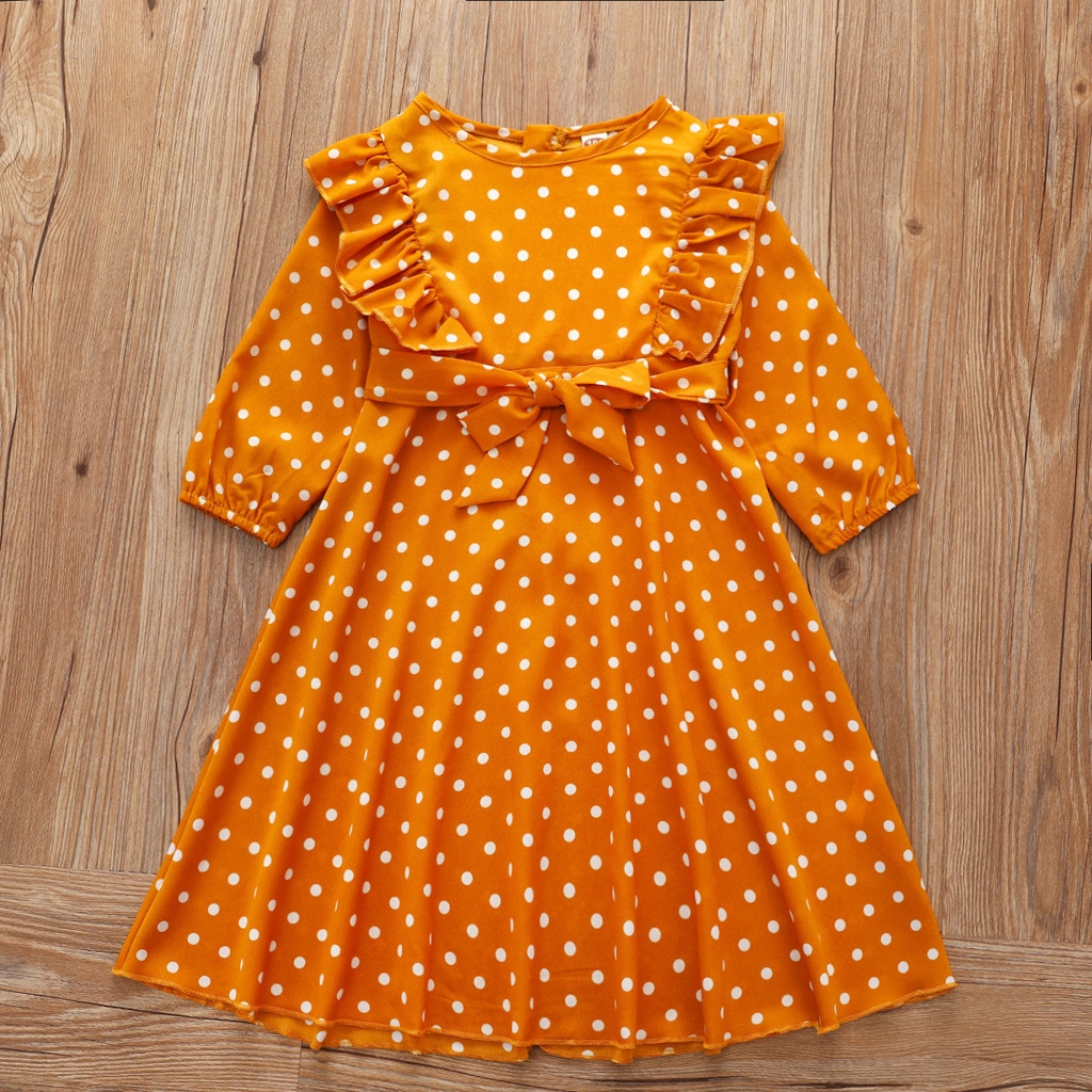 vestido de bolinha de criança