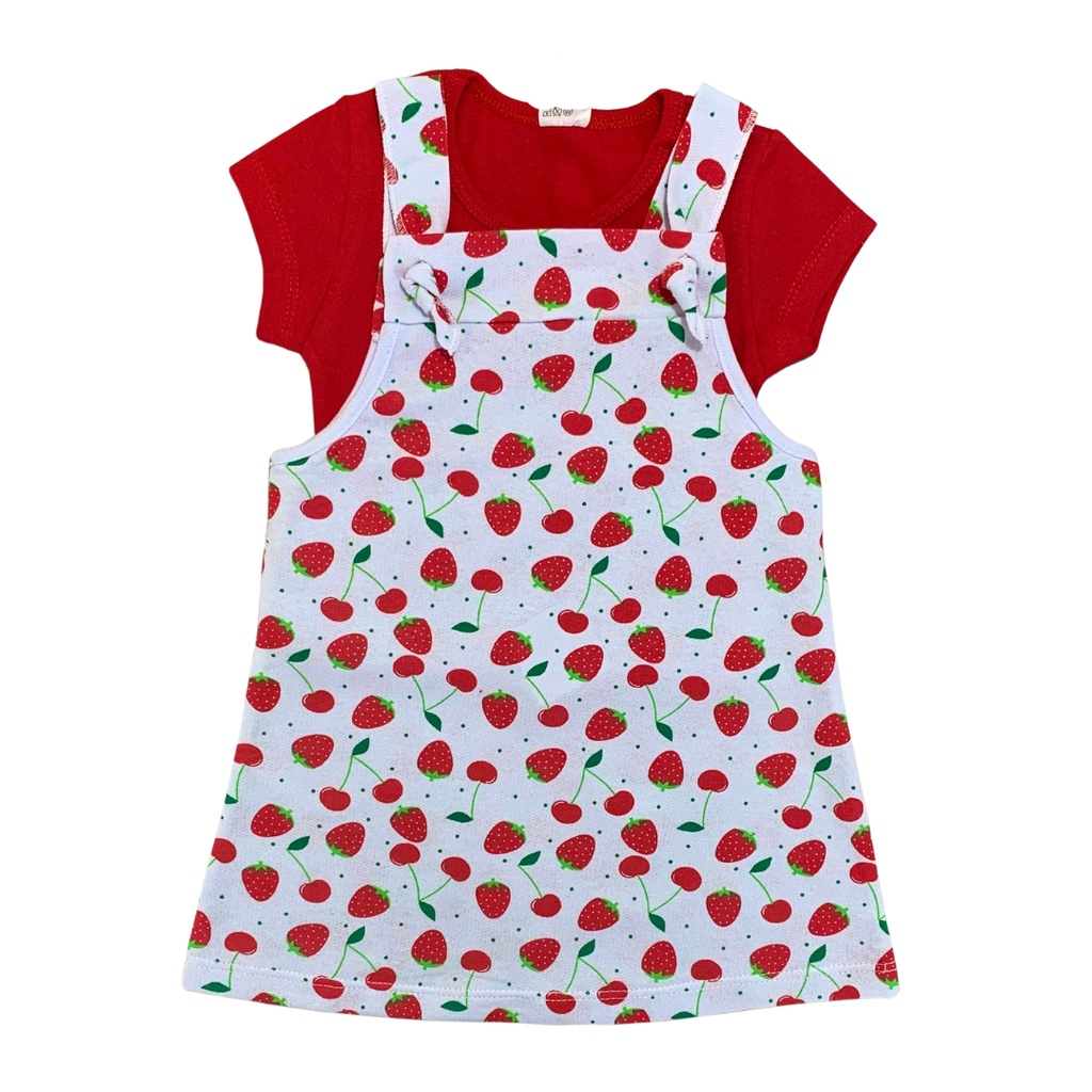 Salopete moletinho estampa morango com blusa de ribana lisa 1-2-3