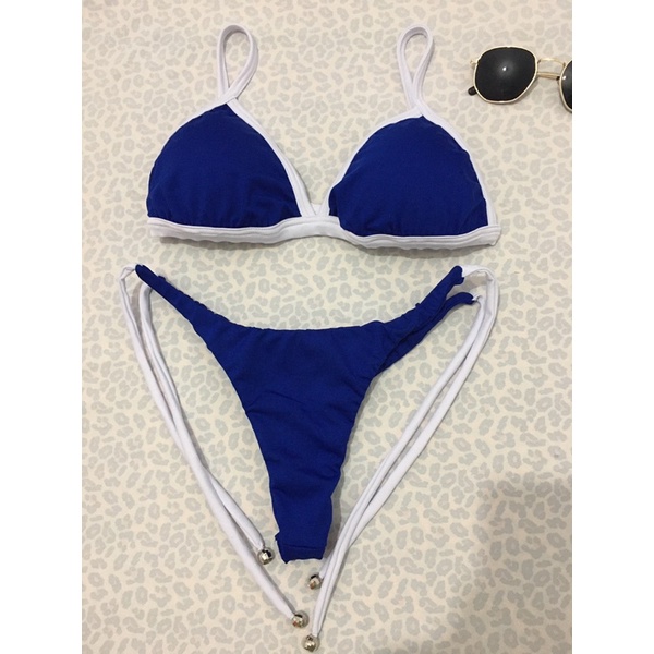 Biquíni fixo com calcinha de amarrar azul com branco bojo removível sutiã com viés
