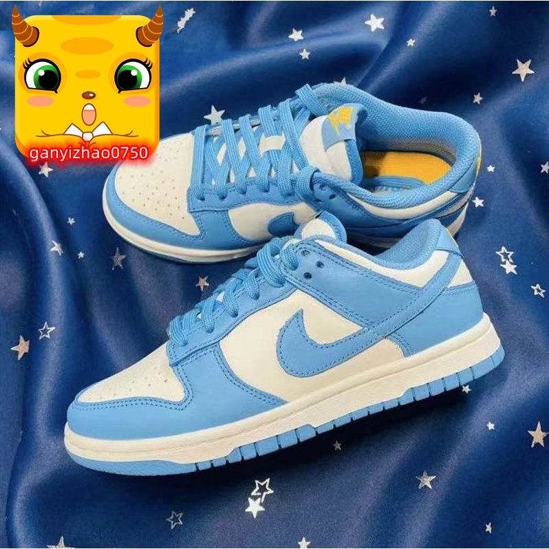 white and blue nike dunk