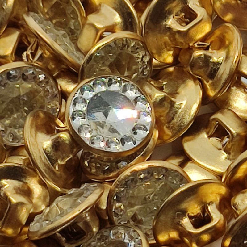 20 unidades de botão de alumínio com pedrinha de acrílico cód 243 cx 33 em Oferta na Shopee