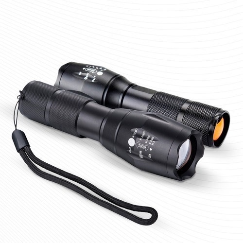 Lanterna Tática Profissional Led Alta Luminosidade X900