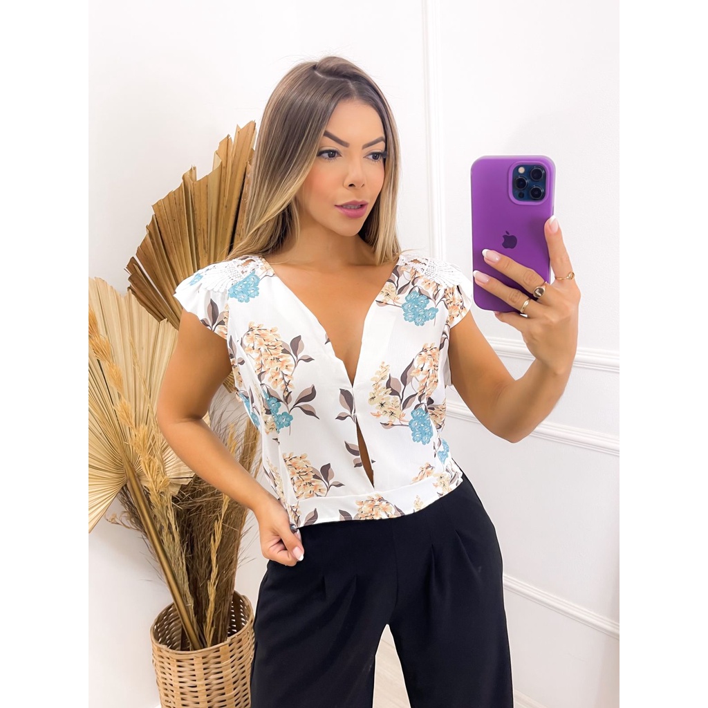 Blusa Cropped Crepe Floral com babadinho Codigo K015 Moda verão
