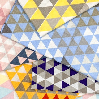 Tecido Tricoline Estampa Geométrico / Triângulo 100% Algodão 50 cm x 1.50 metro - Patchwork / Artesanato
