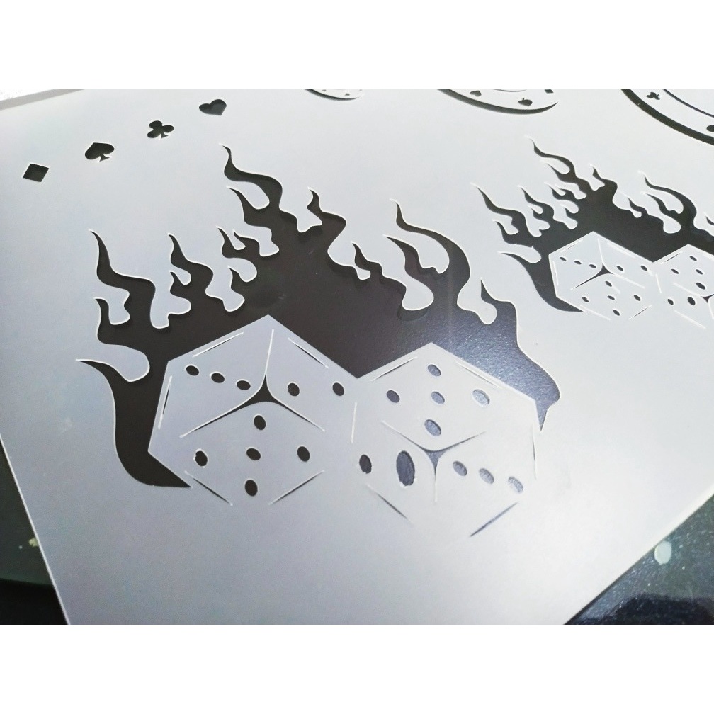Stencil Dados Com Fogo para Aerografias e Pinturas