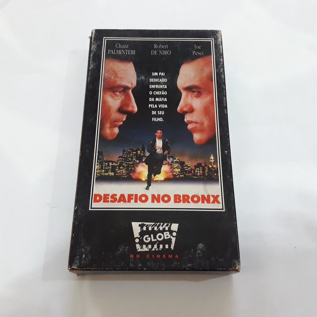 Fita Cassete VHS Usada Antiga  Filme Desafio No Bronx Robert De Niro  Chazz Palminteri Joe Pesci Legendado Necessitando de Limpeza Para Coleção Ou Decoração