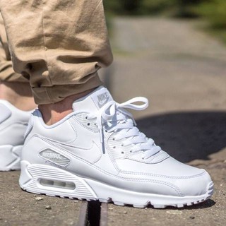 tênis nike air max 90 essential masculino marrom