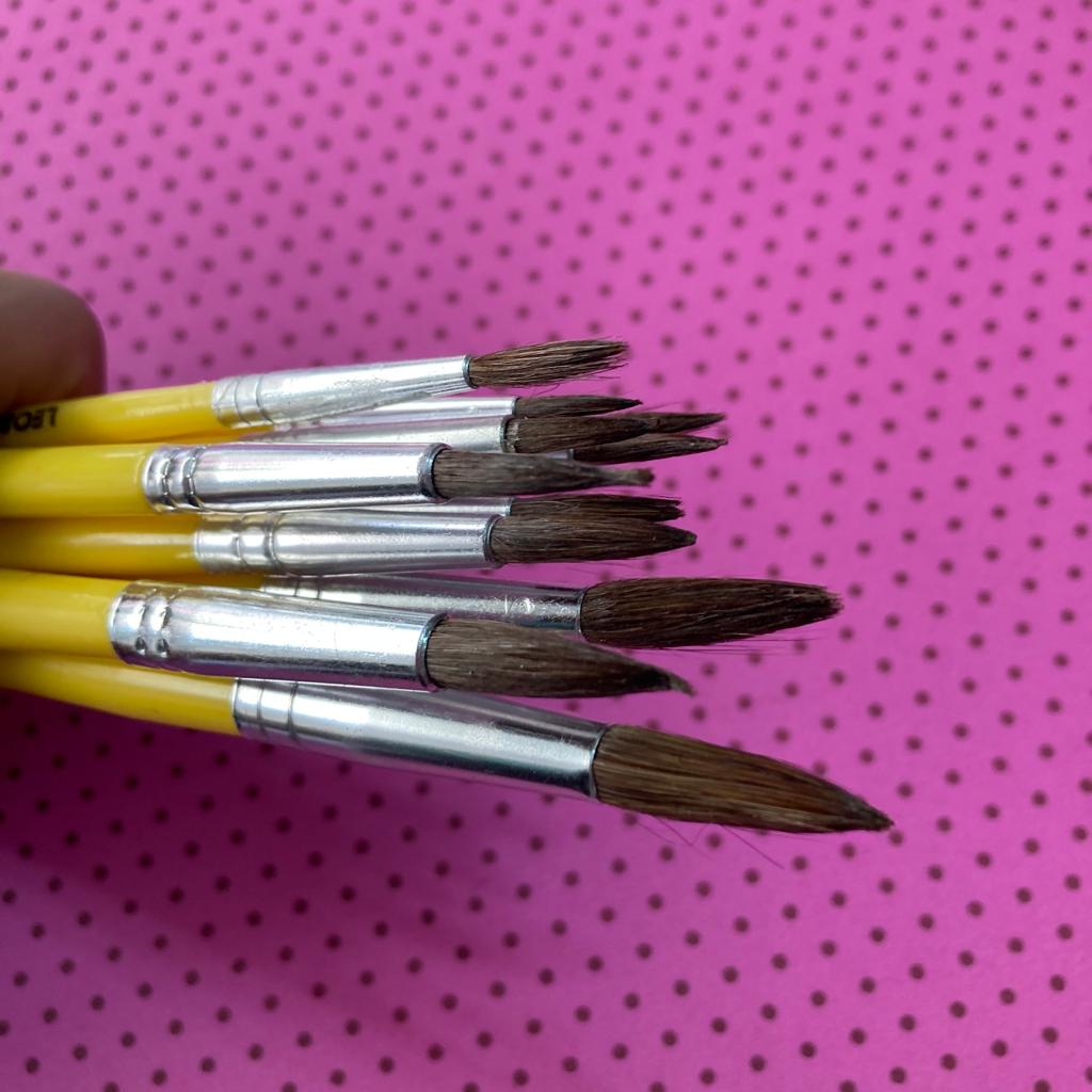 Pincel Escolar Redondo curto diversos tamanhos Leo & Leo