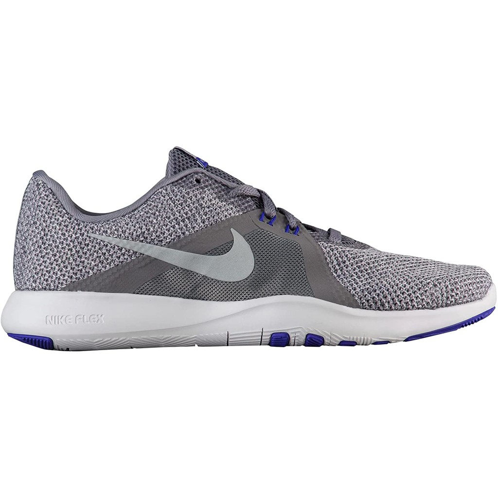 tenis nike menino 35