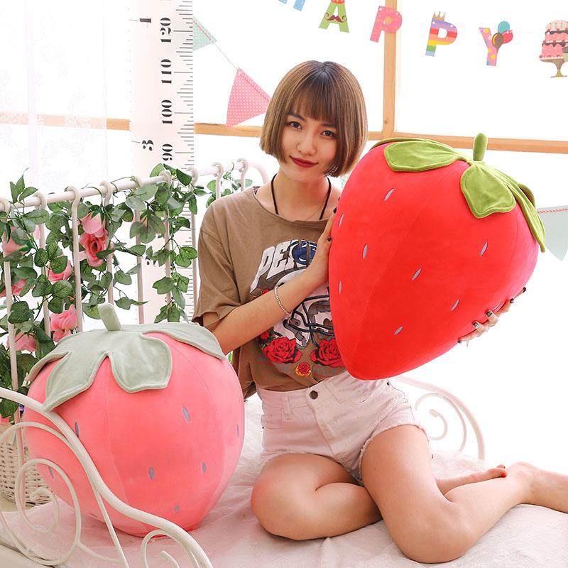 Brinquedo Pelúcia Morango Confortável Para Crianças / Cama / Poltrona - Brinquedo Divertido Decorativo em Oferta na Shopee