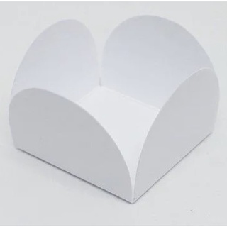 500 Forminhas Brancas  4 Pétalas Brigadeiros 3,5x3,5x2,5 em Oferta na Shopee