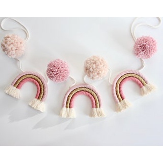 Varal meu bebê Arco-Iris de macramê e pom pons para decoração infantil menino menina