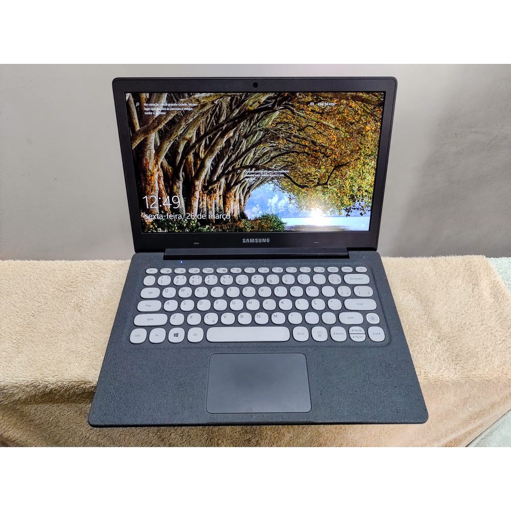 Notebook Samsung Flash F30 com SSD 128gb + EMMC 64gb