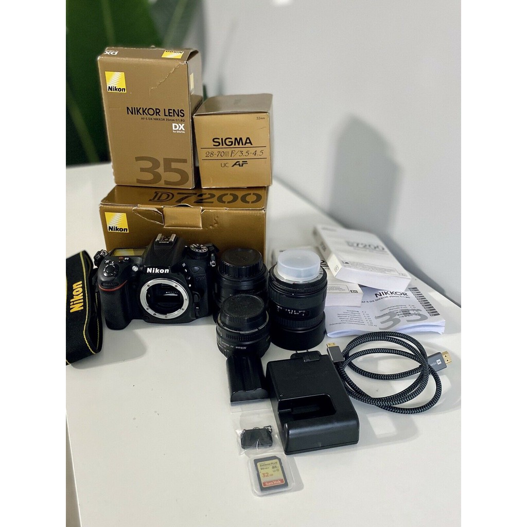 Nikon D7200 24.2 MP Digital SLR 1