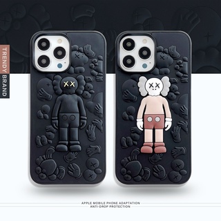 Moda De Rua 3D PVC Silicone 3D Kaws Em Relevo Casal De Cartoon Para iPhone 15 14 13 12 11 Pro Max 7 8 X XR XSMax 12Pro 13ProMax 12ProMax