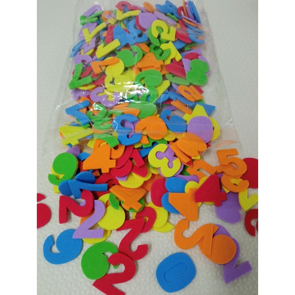 Aplique Em Eva Kit Números Móvel Pacote Com 280 Uni - Tamanho De 3cm Cada Numero.