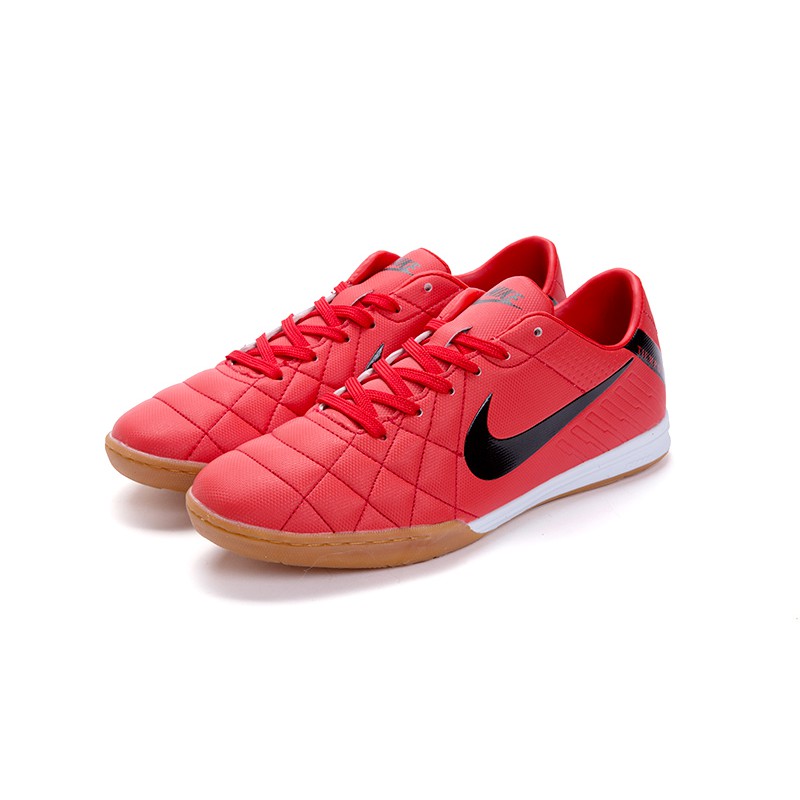 tenis nike masculino futebol